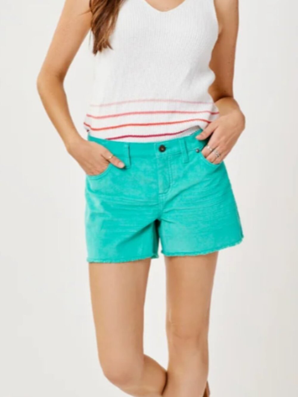 Carve Designs Women's Oahu 6" Corduroy Shorts in Fern Teal Size 4